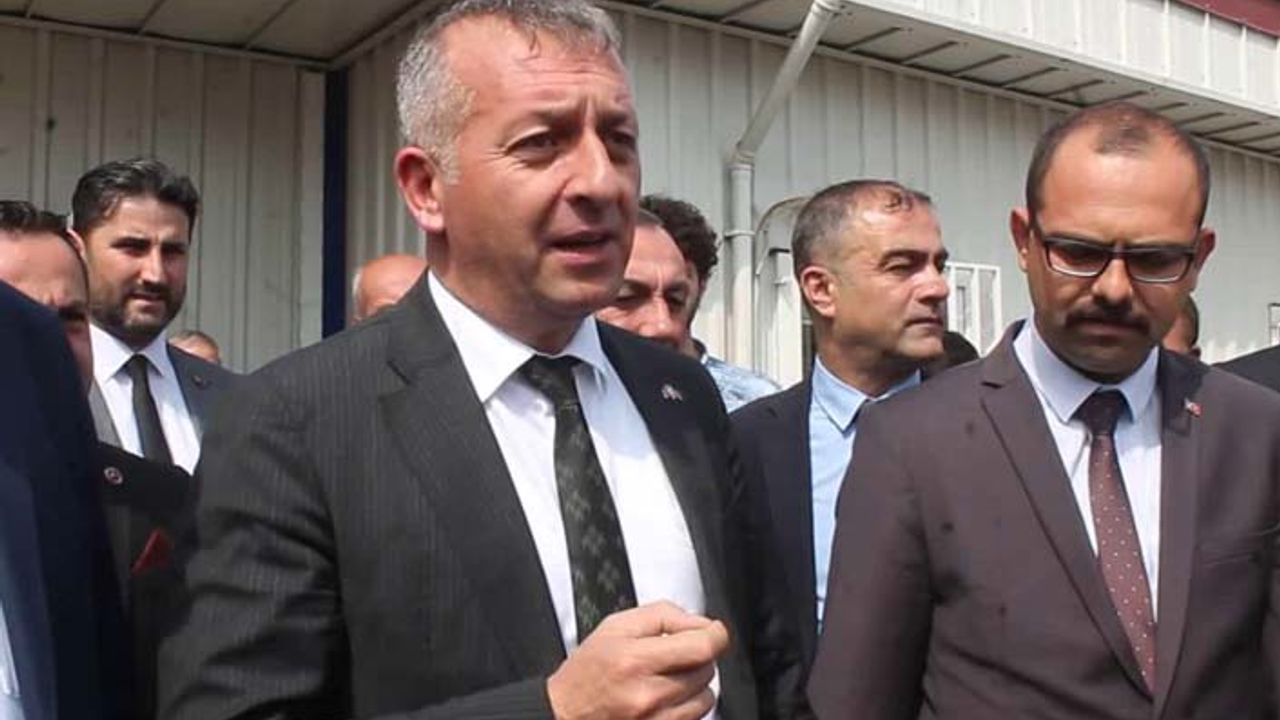 AKP'den Ülkü Ocakları başkanlarına sürgün