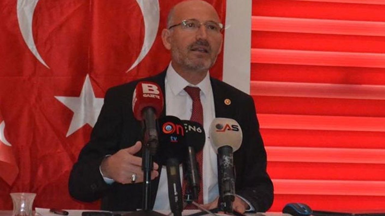 AKP’de bir 'yeni parti' istifası daha