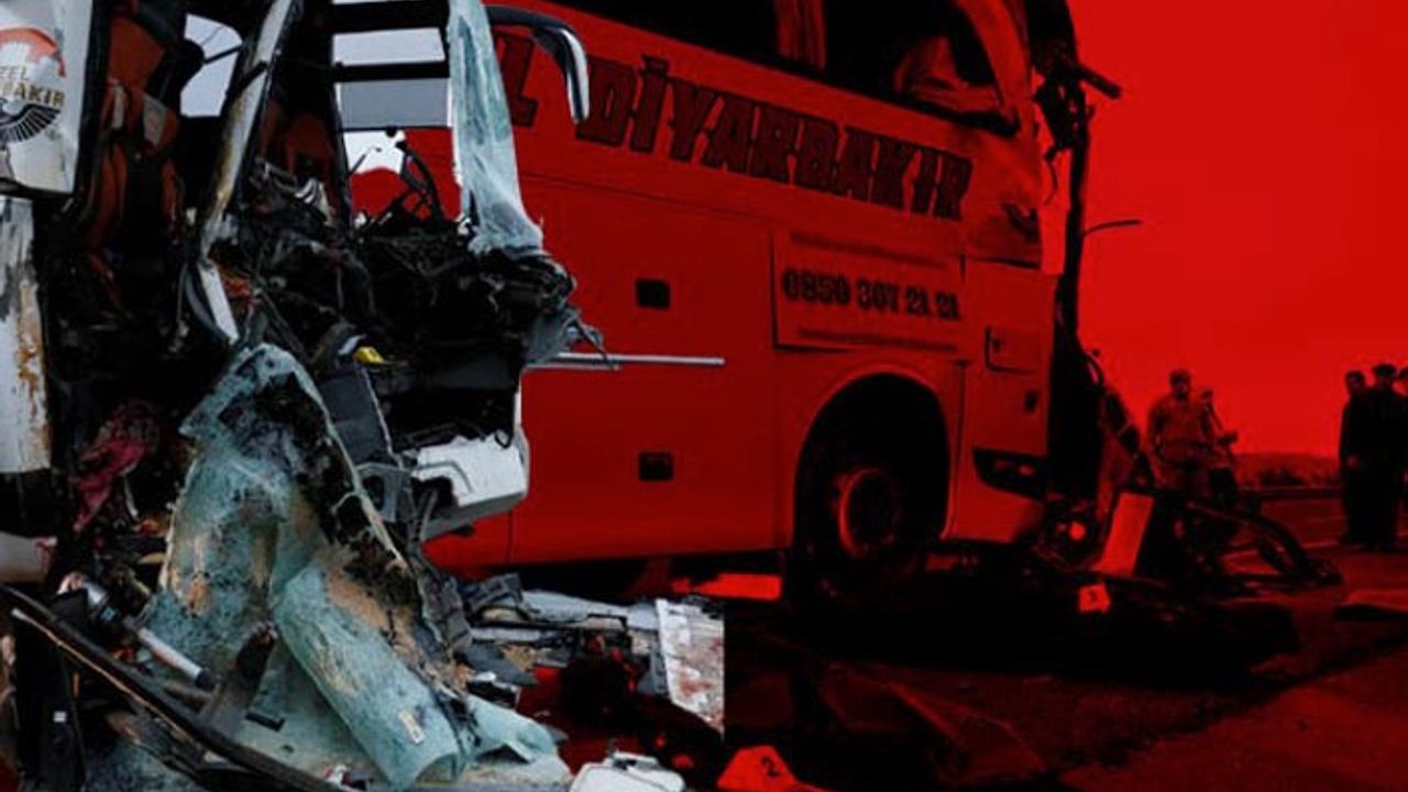 Şanlıurfa'da feci kaza: 3 ölü, 30 yaralı