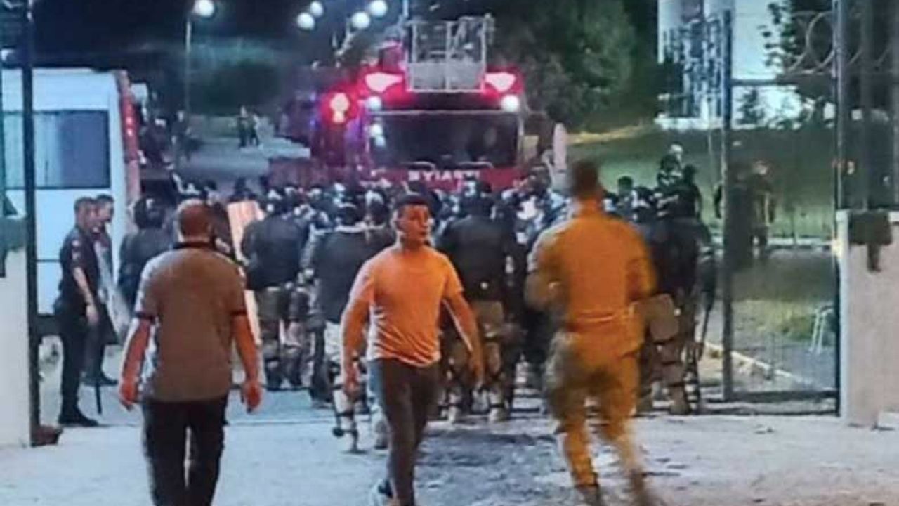Sığınmacılar Kayseri GGM'de yangın çıkardı