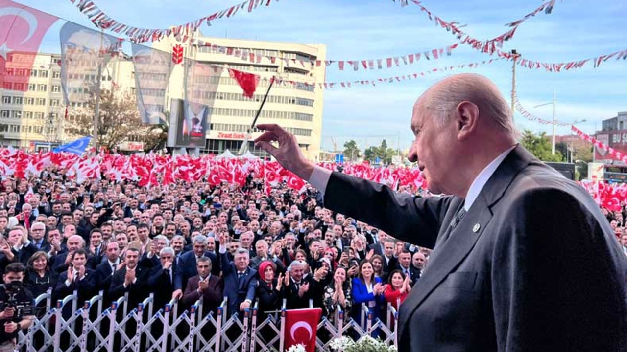 Bahçeli Samsun'da da AKP'ye oy istedi
