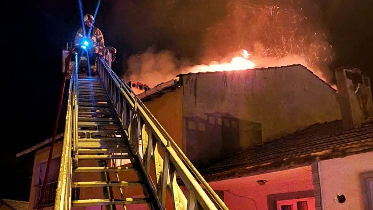 Bursa'da yangın: 8'i çocuk 9 kişi öldü