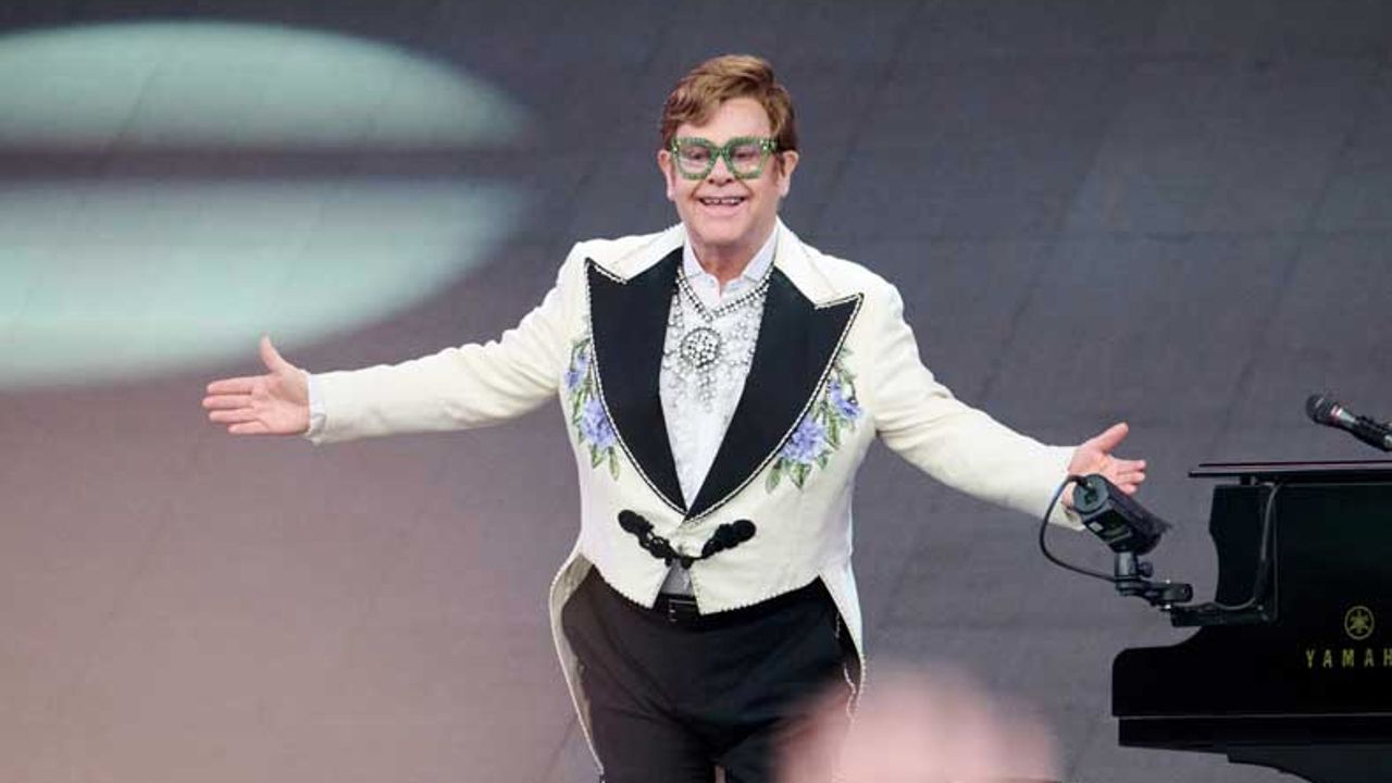 Elton John müziğe veda kararı aldı