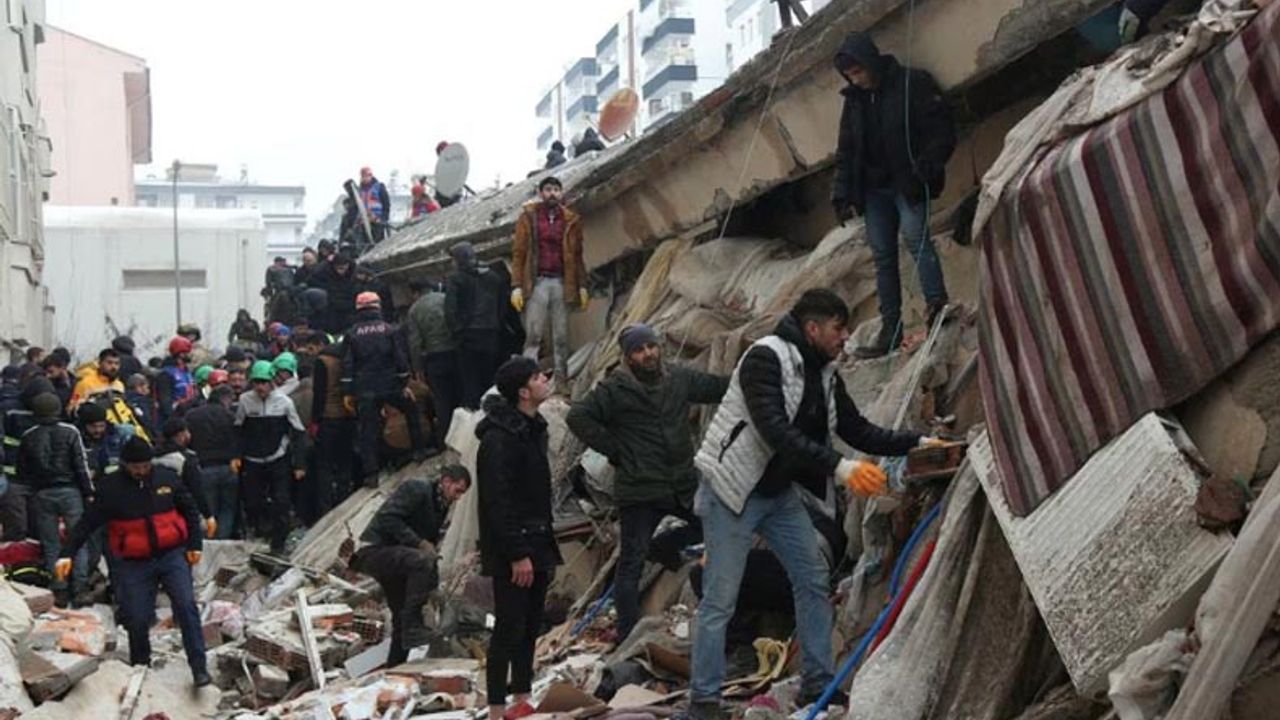 Depremde can kaybı 32 bine yaklaştı