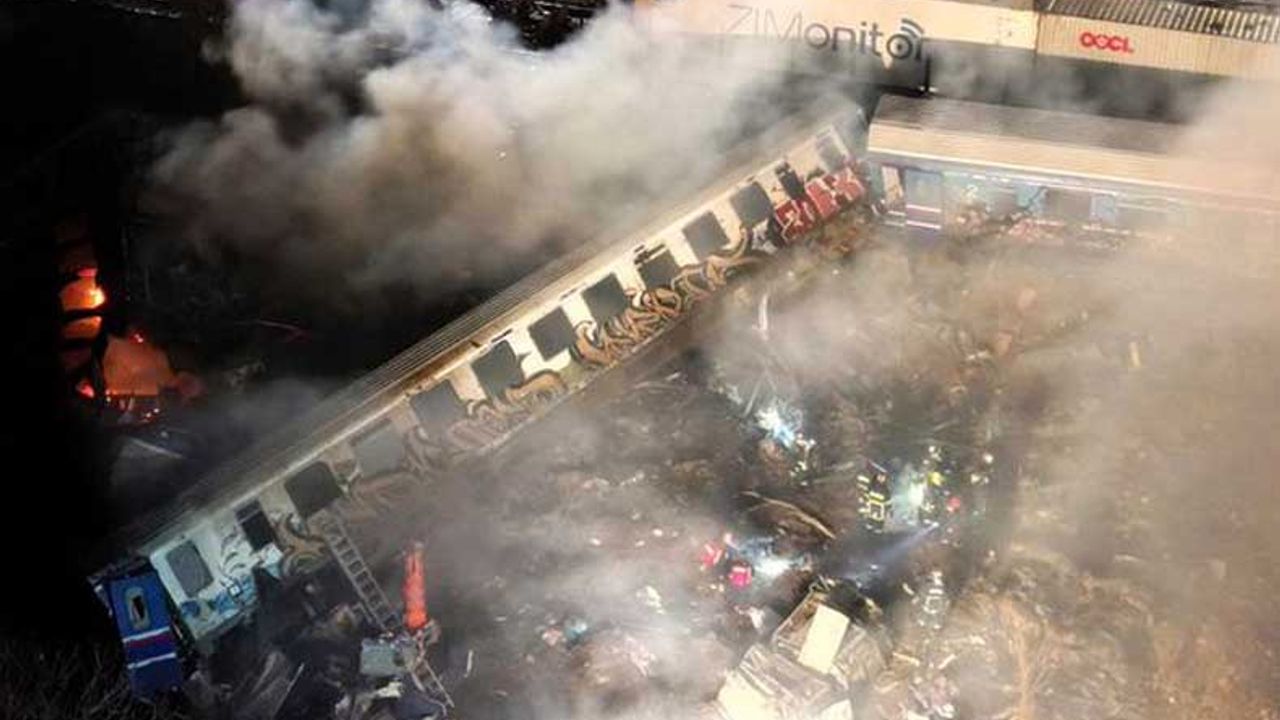 Yunanistan'da tren kazası: 32 ölü
