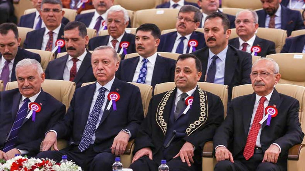 Erdoğan, Kılıçdaroğlu'nun elini sıkmadı