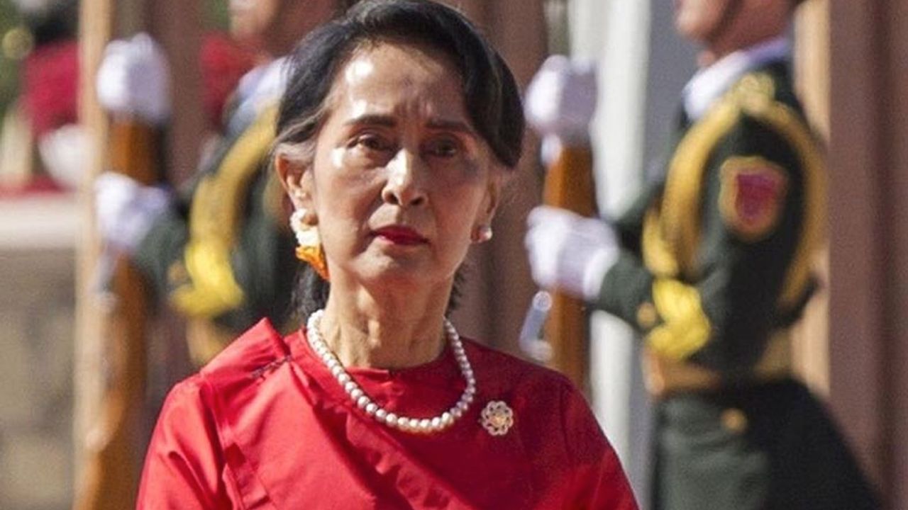 Myanmar'da eski lidere af çıktı