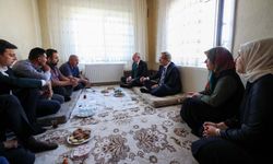 Kılıçdaroğlu Konya'da şehit ailesini ziyaret etti