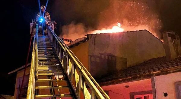 Bursa'da yangın: 8'i çocuk 9 kişi öldü