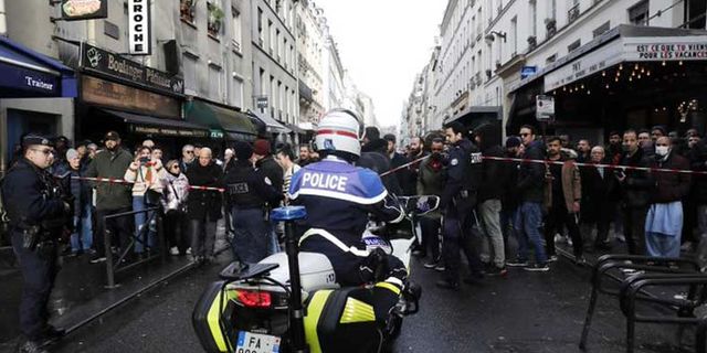 Paris'te silahlı saldırı: 3 ölü, 4 yaralı