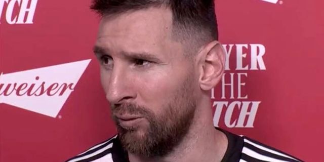 Messi'den Weghorst'a: Ne bakıyorsun aptal