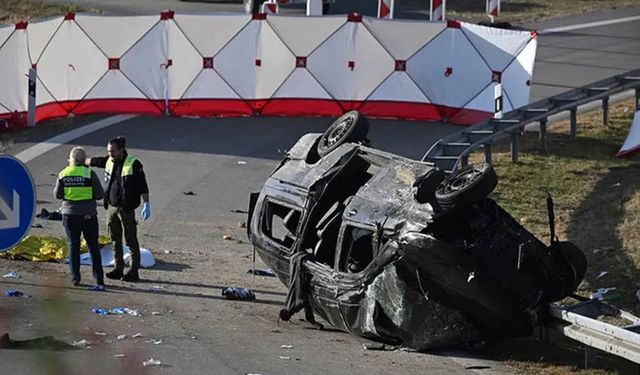 Polisten kaçarken feci kaza: 7 ölü
